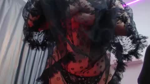   linrose   online show from February 27, 12:32 am