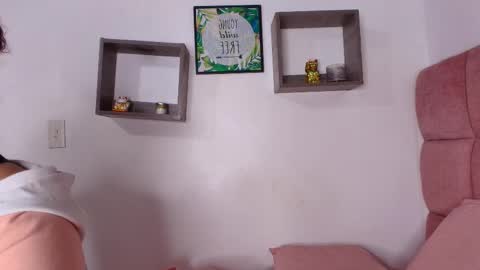 Snapshot of _lorrayne_ chatting on March 7, 11:51 am Lorrayne online show from March 7, 11:51 am