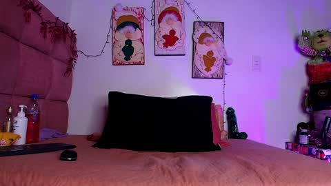 Snapshot of _lorrayne_ chatting on December 21, 12:27 pm Lorrayne online show from December 21, 12:27 pm