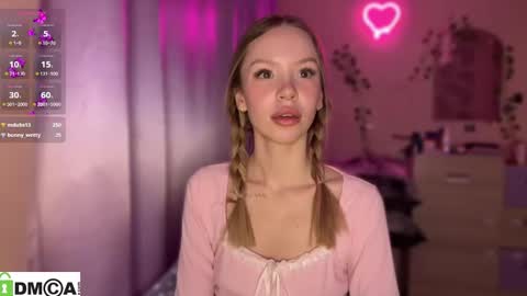 Katie online show from October 20, 9:51 pm