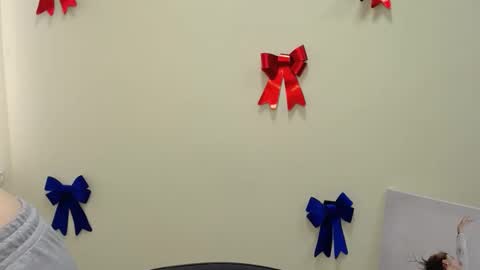 Susie online show from March 4, 7:41 am