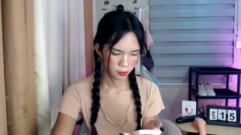 Melly online show from April 15, 11:55 am