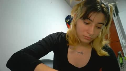 Mia-foster online show from March 19, 12:04 am