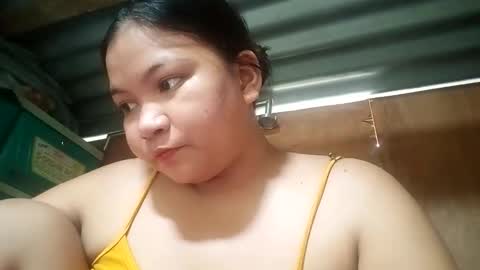 _milkytitsmomxx_ online show from May 5, 1:52 am