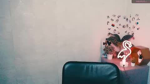 Mira online show from November 18, 7:15 pm