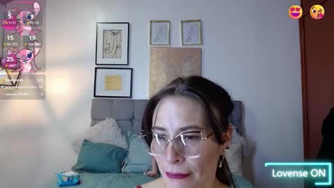 _naomi_s online show from November 27, 4:32 pm