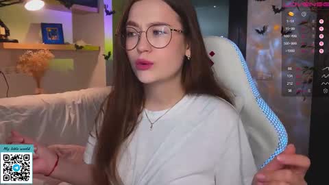 Mia with a big heart  online show from November 12, 1:58 am