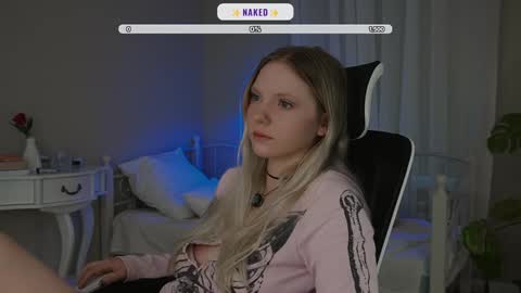 Snapshot of _penisflytrap_ chatting on October 26, 5:03 am Viktoria online show from October 26, 5:03 am