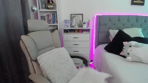  V  online show from October 28, 8:31 am