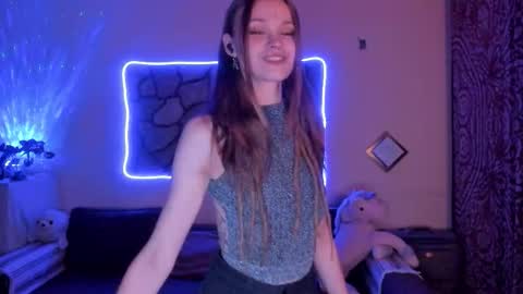 Snapshot of _pornunicorn chatting on October 22, 11:37 am pornUnicorn online show from October 22, 11:37 am