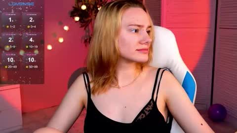 im Amy online show from March 13, 7:20 am