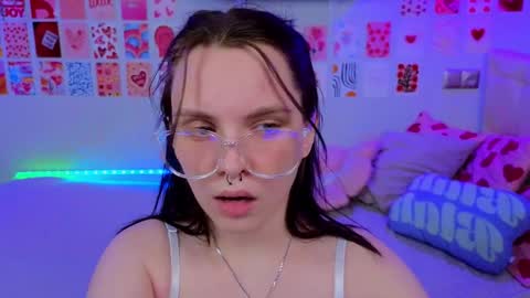 Snapshot of _reverse_gang_ chatting on January 14, 10:55 pm VIKIPVT IS OPEN online show from January 14, 10:55 pm