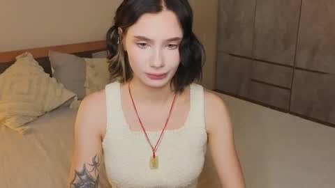 Snapshot of _reverse_gang_ chatting on October 26, 5:52 pm VIKIPVT IS OPEN online show from October 26, 5:52 pm