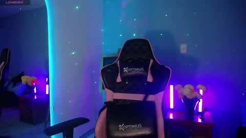  SantaLove  online show from February 23, 12:22 am