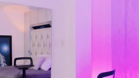 Sara online show from March 3, 11:49 am