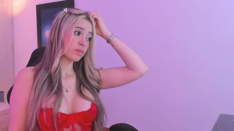 Snapshot of _saragarcia_ chatting on January 9, 11:36 am Sara online show from January 9, 11:36 am