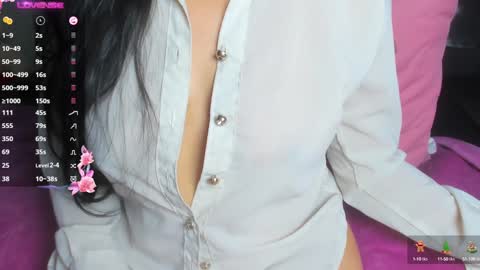 Snapshot of _secret_face_ chatting on December 18, 4:53 am I am a naughty housewife while my husband is away-- Im Angie really I am 41 years old online show from December 18, 4:53 am