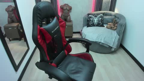 Selene online show from February 25, 12:49 pm