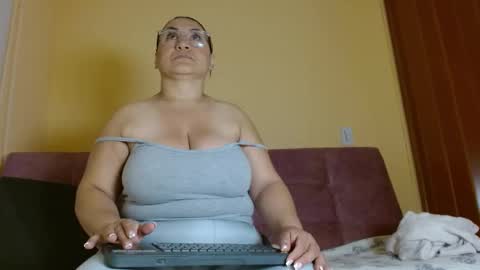 selenee031 online show from March 4, 11:29 am