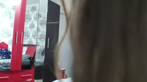 Snapshot of _sexy_sophie_69 chatting on October 13, 6:54 pm _sexy_sophie_69 online show from October 13, 6:54 pm