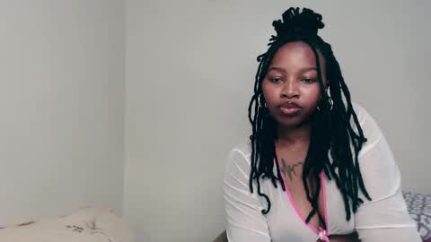 Abbie online show from December 3, 6:21 pm