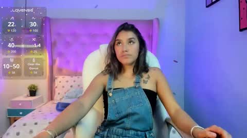 Sophie  online show from February 22, 8:10 pm