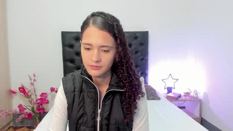 Snapshot of _sussi_ chatting on February 6, 1:32 pm Sussi online show from February 6, 1:32 pm