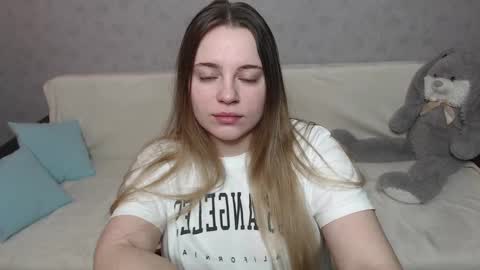 Lana online show from March 6, 9:36 am