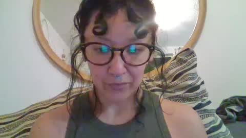 _tutti_frutti_ online show from September 13, 7:05 am