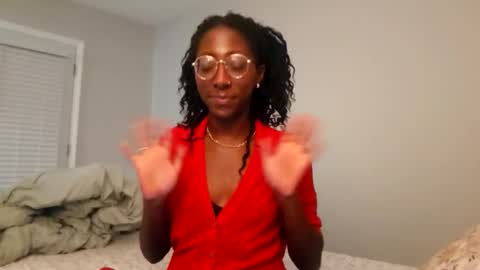  twiddleree  online show from November 11, 4:41 am