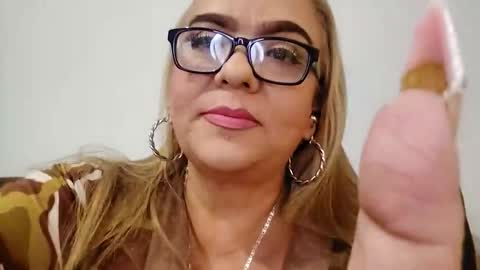 Valerie online show from November 15, 7:48 pm