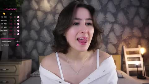 Viola online show from March 8, 4:52 am