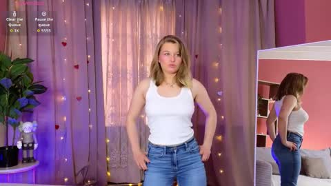 _watchmesmile_ online show from March 27, 4:36 am