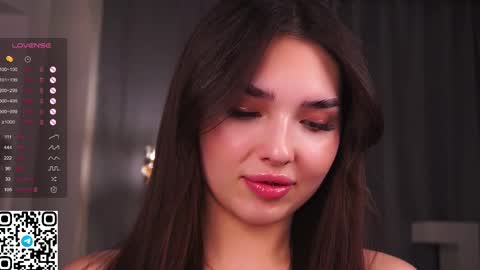 Anna online show from March 3, 3:37 pm