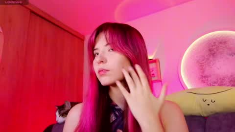 _yourcherrybomb online show from April 16, 9:14 pm