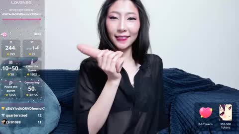 Mia online show from October 30, 12:57 am