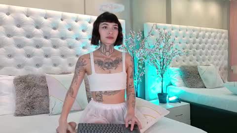 Snapshot of aa_lunit chatting on September 23, 1:20 pm Luni online show from September 23, 1:20 pm