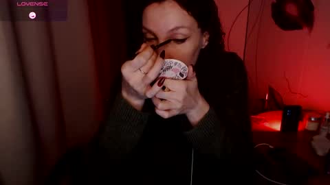 Snapshot of aamazingjoi chatting on December 26, 2:22 am Katie online show from December 26, 2:22 am