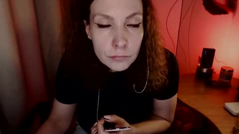 Snapshot of aamazingjoi chatting on January 30, 7:39 am Katie online show from January 30, 7:39 am