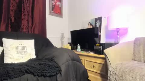 Aayra online show from January 4, 9:31 pm