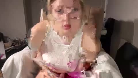 ababyy2901 online show from September 25, 5:50 am