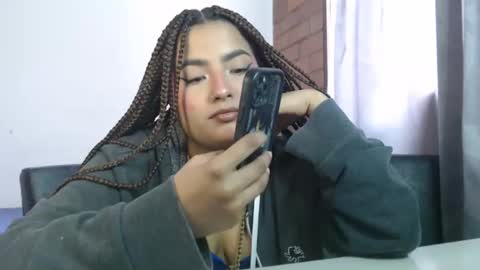 abbie777 online show from November 4, 7:19 pm