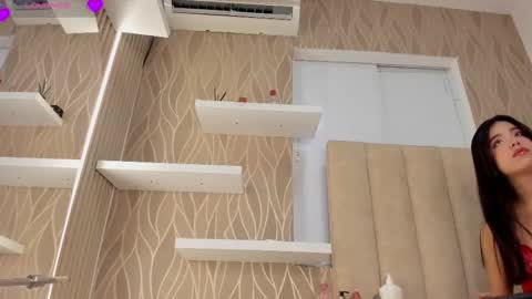 abby_swett1 online show from November 18, 12:39 pm