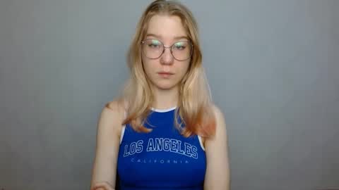 Snapshot of abbymoore__ chatting on February 8, 8:31 am Abby Lovense is active online show from February 8, 8:31 am