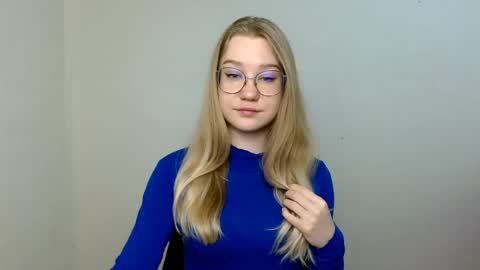 Abby Lovense is active online show from May 30, 10:02 am