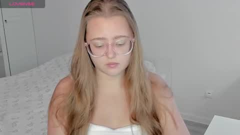 Abby    Stream at Sat  Sun  Mon  Fri online show from November 1, 1:37 pm