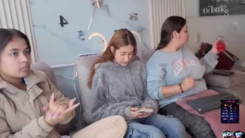 Abella online show from November 24, 2:08 pm