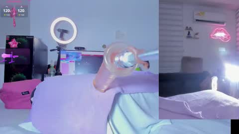 Abigail online show from December 18, 10:36 pm