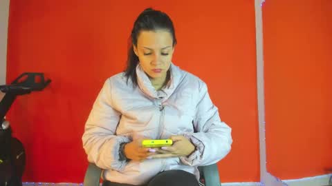 Snapshot of abril_jones10 chatting on February 16, 6:21 am Abril jones online show from February 16, 6:21 am