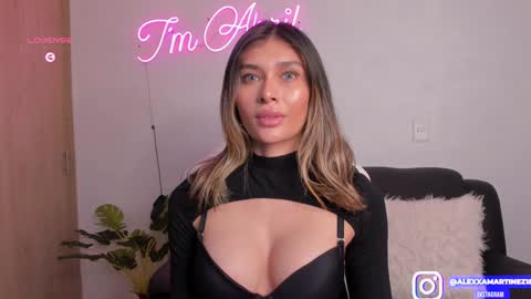 Snapshot of abril_w18 chatting on January 8, 2:14 am My name is Alexa. Please say hello I like to chat with you. If you have requests please use tip online show from January 8, 2:14 am
